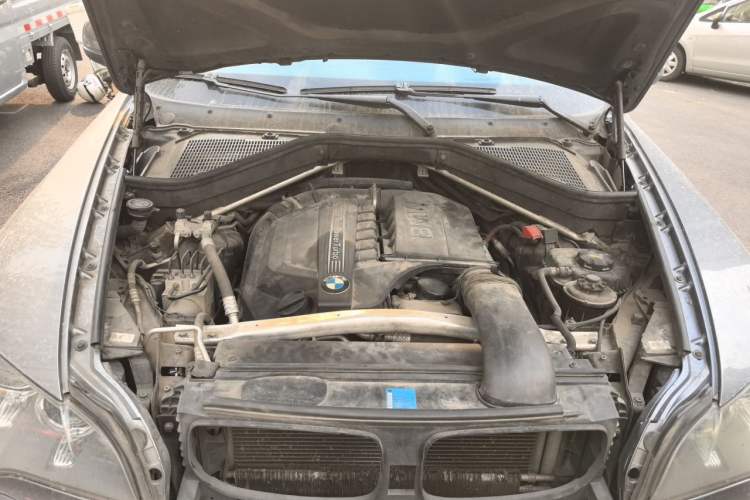 Used BMW X5 2011 xDrive35i Luxury Model Engine Bay