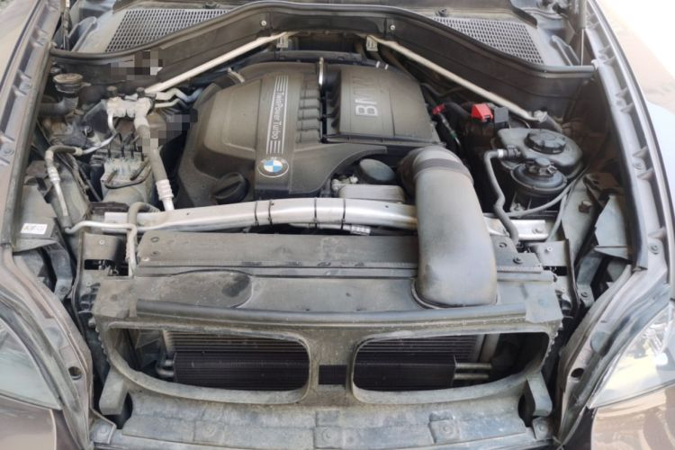 Used BMW X5 2011 xDrive35i Leading Model Engine Bay