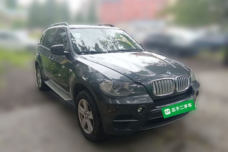 Used BMW X5 2011 xDrive35i Leading Model Front Right 45 Deg