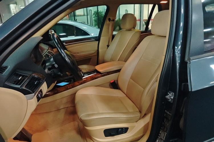Used BMW X5 2011 xDrive35i Leading Model Left Front Seat
