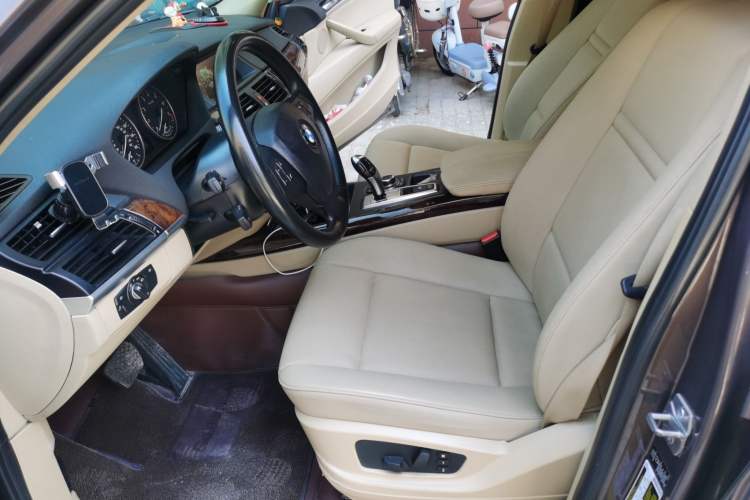 Used BMW X5 2011 xDrive35i Leading Model Left Front Seat