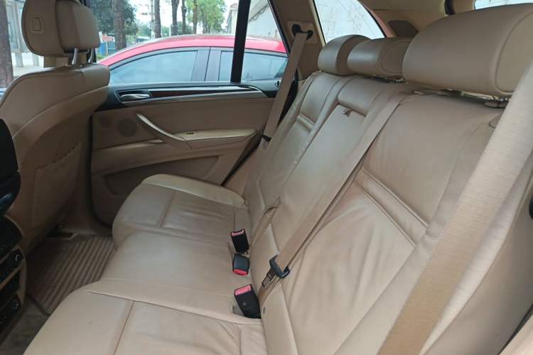 Used BMW X5 2011 xDrive35i Luxury Edition Left Rear Seat