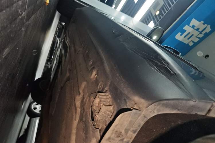 Used BMW X5 2011 xDrive35i Leading Model Left Side Sill