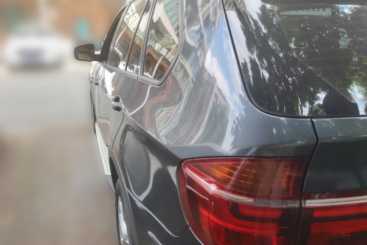 Used BMW X5 2011 xDrive35i Luxury Edition Rear Left 45 Deg