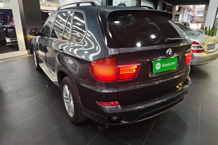 Used BMW X5 2011 xDrive35i Leading Model Rear Left 45 Deg