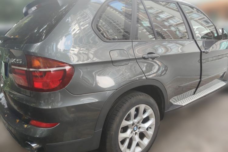 Used BMW X5 2011 xDrive35i Luxury Edition Rear Right 45 Deg