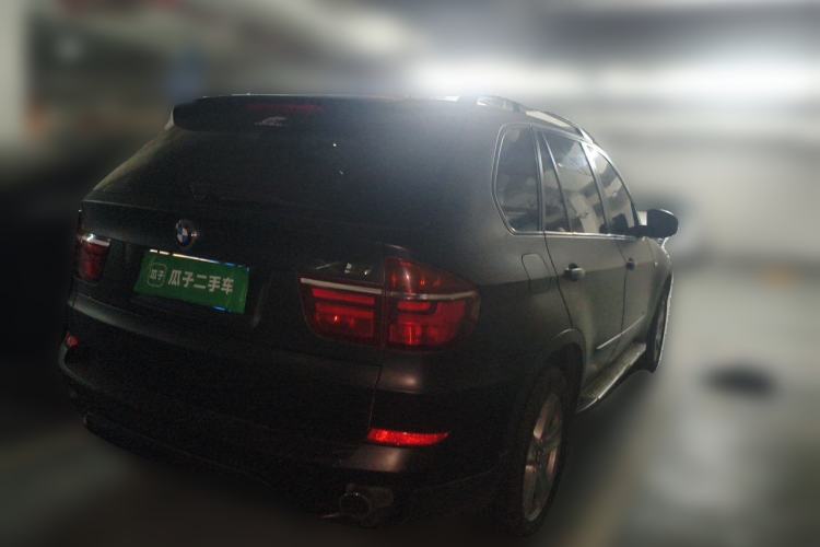 Used BMW X5 2011 xDrive35i Leading Model Rear Right 45 Deg