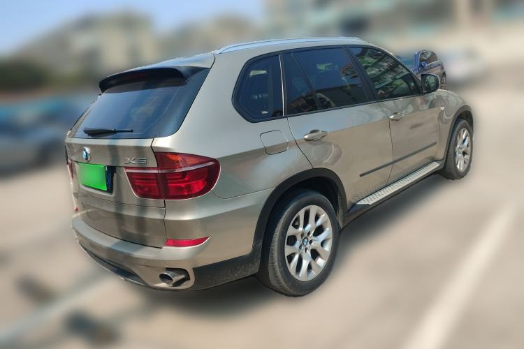 Used BMW X5 2011 xDrive35i Luxury Model Rear Right 45 Deg