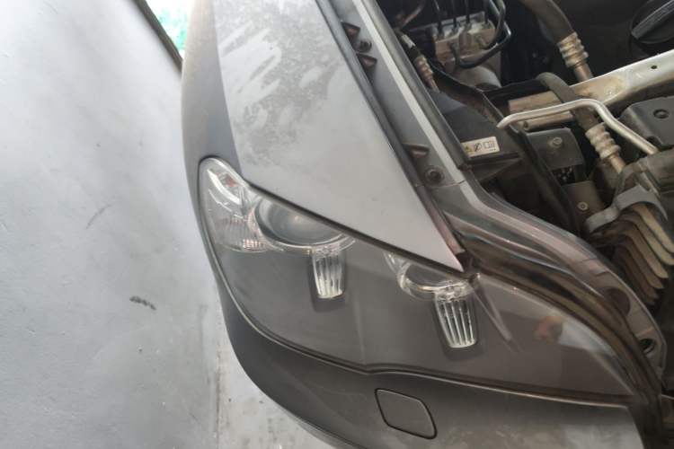 Used BMW X5 2011 xDrive35i Leading Model Right Front Headlight
