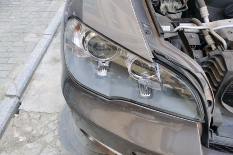 Used BMW X5 2011 xDrive35i Leading Model Right Front Headlight