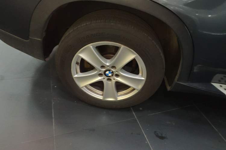 Used BMW X5 2011 xDrive35i Leading Model Right Rear Wheel Hub