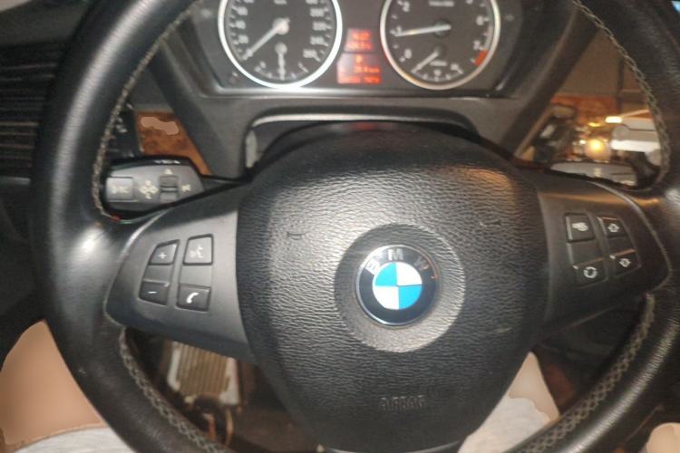 Used BMW X5 2011 xDrive35i Leading Model Steering Wheel