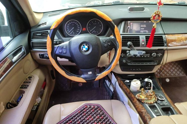 Used BMW X5 2011 xDrive35i Leading Model Steering Wheel
