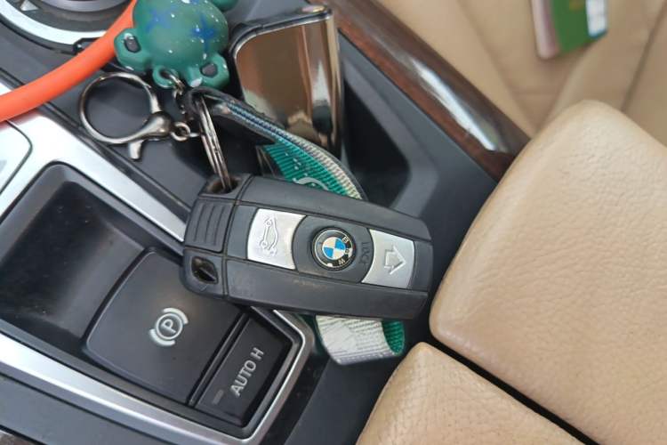 Used BMW X5 2011 xDrive35i Luxury Edition Vehicle Key