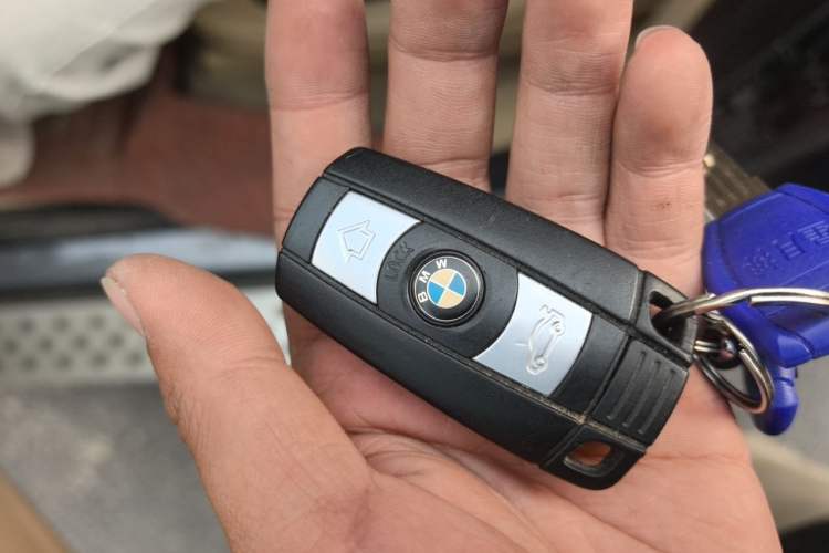 Used BMW X5 2011 xDrive35i Luxury Model Vehicle Key