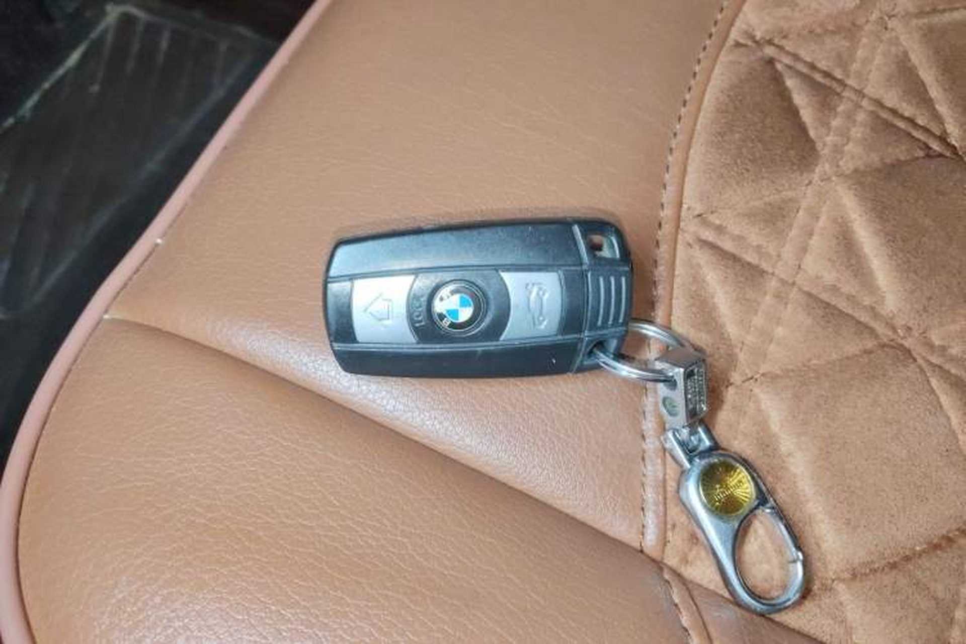 Used BMW X5 2011 xDrive35i U.S. specification Vehicle Key
