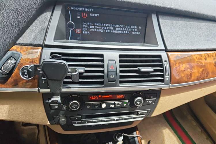 Used BMW X5 2011 xDrive35i Luxury Model Audio And AC Panel