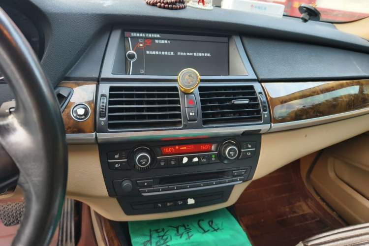 Used BMW X5 2011 xDrive35i Luxury Model Audio And AC Panel