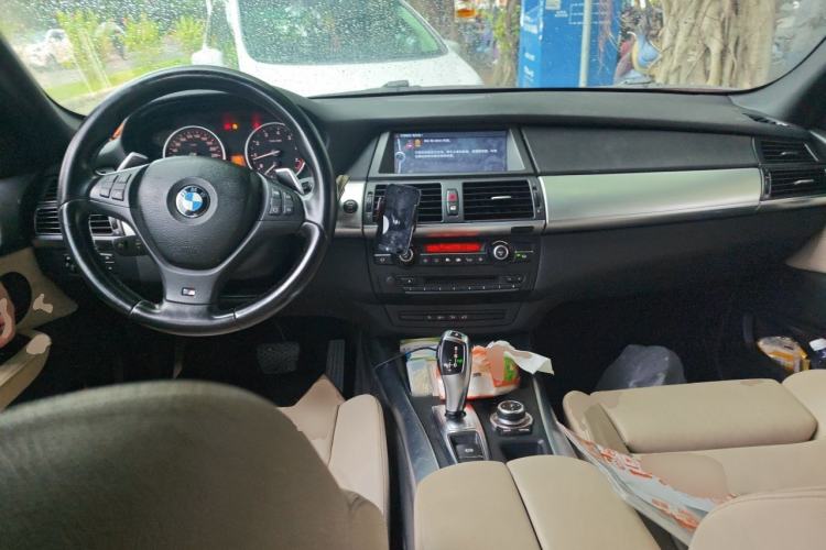 Used BMW X5 2011 xDrive35i M Sport model Center Console