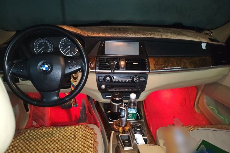 Used BMW X5 2011 xDrive35i Leading Model Center Console