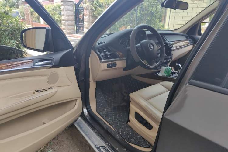 Used BMW X5 2011 xDrive35i Leading Model Driver Seat