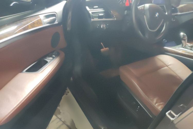 Used BMW X5 2011 xDrive35i Luxury Model Driver Seat