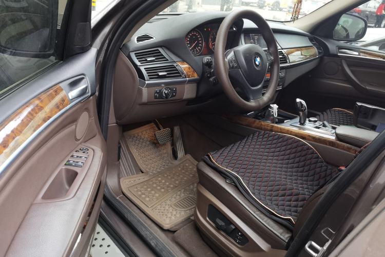 Used BMW X5 2011 xDrive35i Luxury Model Driver Seat