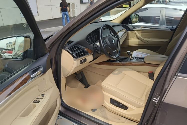 Used BMW X5 2011 xDrive35i Luxury Model Driver Seat