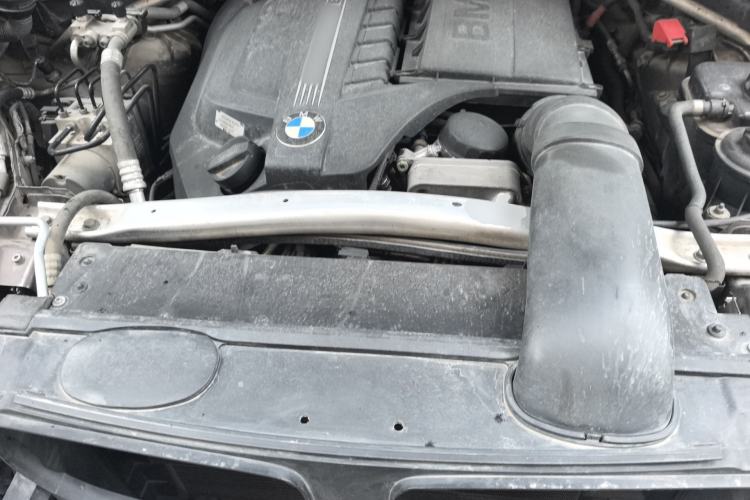 Used BMW X5 2011 xDrive35i Leading Model Engine Bay