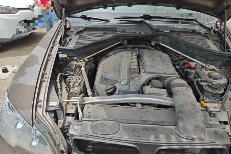 Used BMW X5 2011 xDrive35i Luxury Model Engine Bay Right