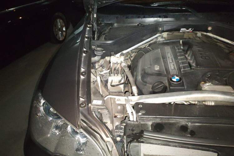 Used BMW X5 2011 xDrive35i Leading Model Engine Bay Right