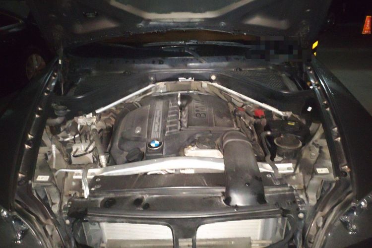 Used BMW X5 2011 xDrive35i Leading Model Engine Bay