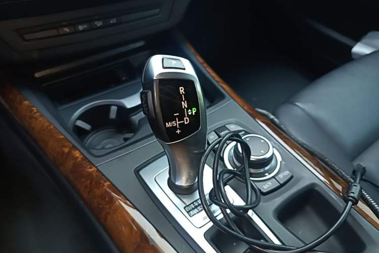Used BMW X5 2011 xDrive35i Luxury Model Gear Lever