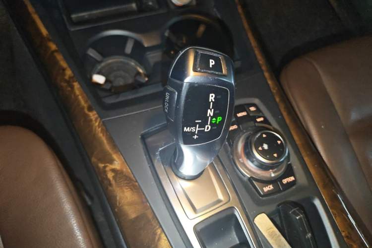 Used BMW X5 2011 xDrive35i Luxury Model Gear Lever