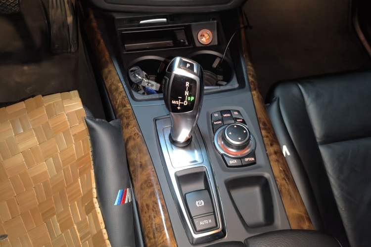Used BMW X5 2011 xDrive35i Luxury Model Gear Lever