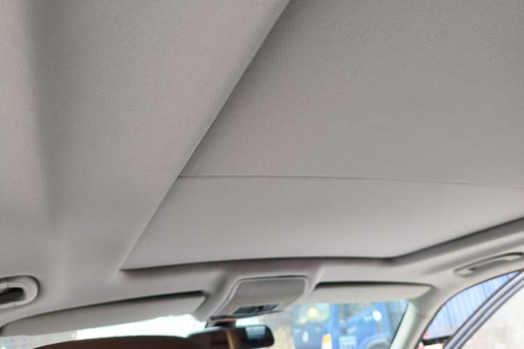 Used BMW X5 2011 xDrive35i Leading Model Headliner