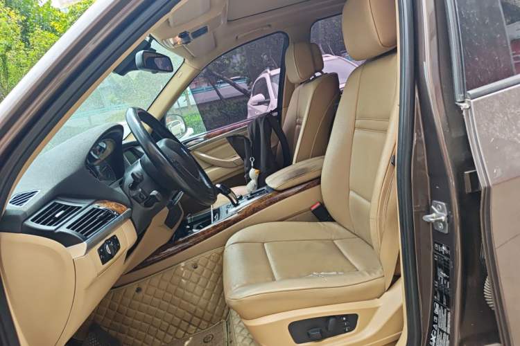 Used BMW X5 2011 xDrive35i Luxury Model Left Front Seat
