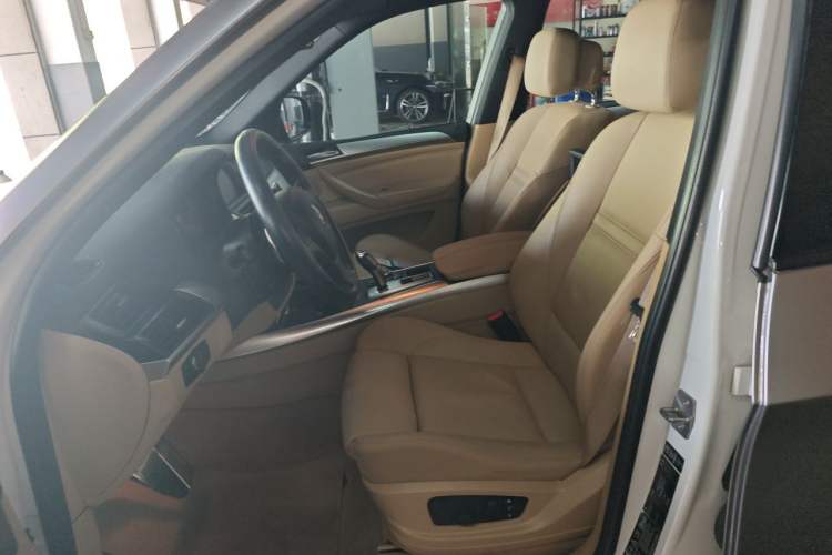 Used BMW X5 2011 xDrive35i M Sport model Left Front Seat