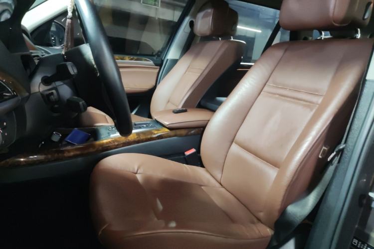 Used BMW X5 2011 xDrive35i Luxury Model Left Front Seat
