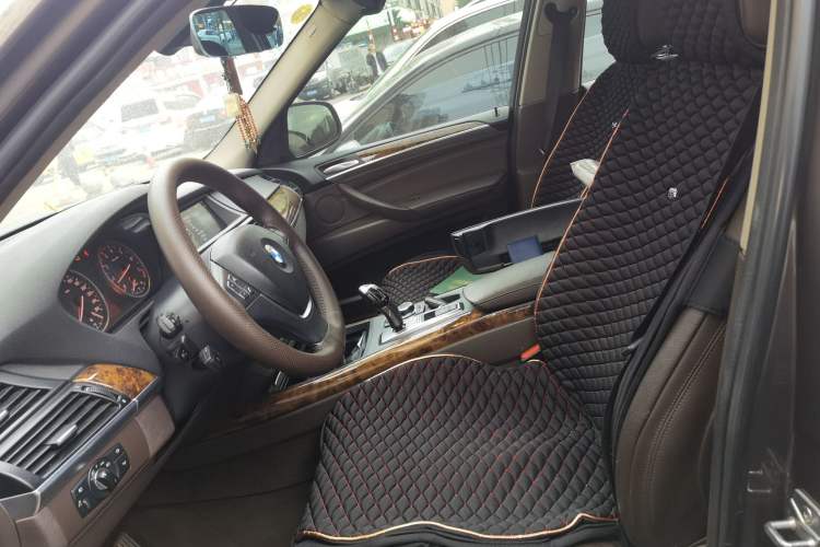 Used BMW X5 2011 xDrive35i Luxury Model Left Front Seat