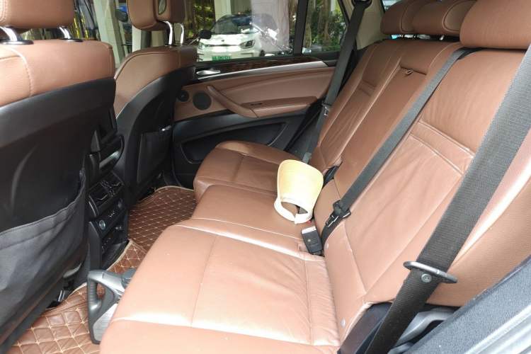 Used BMW X5 2011 xDrive35i Luxury Edition Left Rear Seat