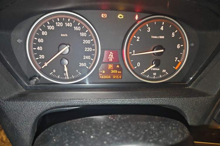 Used BMW X5 2011 xDrive35i Luxury Model Odometer Close Up