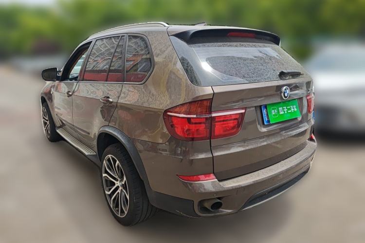 Used BMW X5 2011 xDrive35i Luxury Model Rear Left 45 Deg