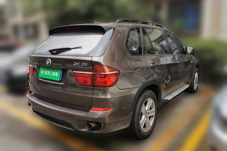 Used BMW X5 2011 xDrive35i Leading Model Rear Right 45 Deg