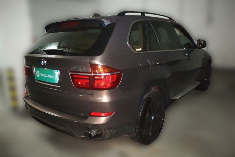 Used BMW X5 2011 xDrive35i Leading Model Rear Right 45 Deg