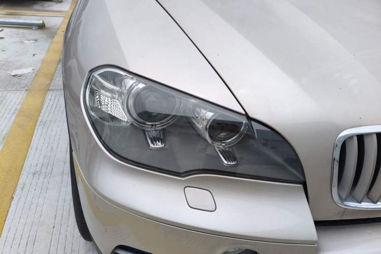 Used BMW X5 2011 xDrive35i Leading Model Right Front Headlight