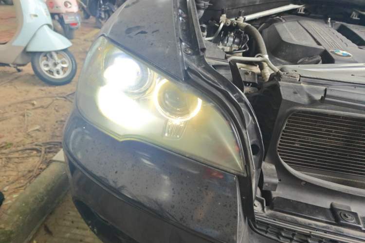 Used BMW X5 2011 xDrive35i M Sport model Right Front Headlight