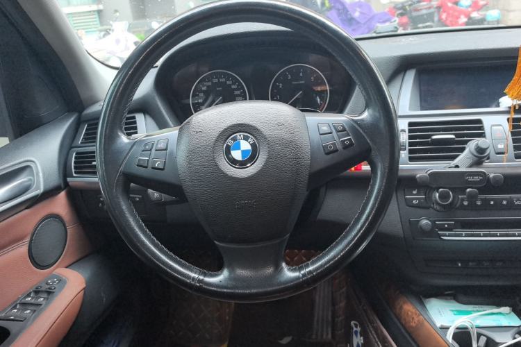 Used BMW X5 2011 xDrive35i Leading Model Steering Wheel