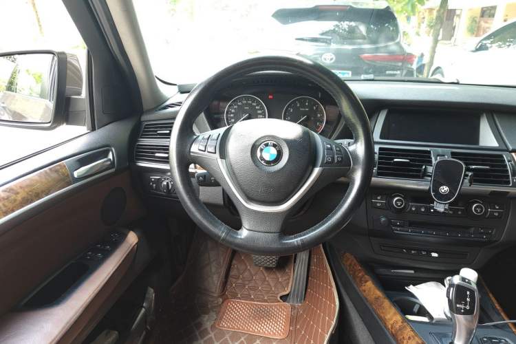 Used BMW X5 2011 xDrive35i Luxury Edition Steering Wheel