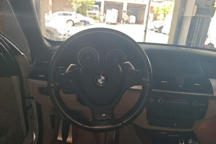 Used BMW X5 2011 xDrive35i M Sport model Steering Wheel